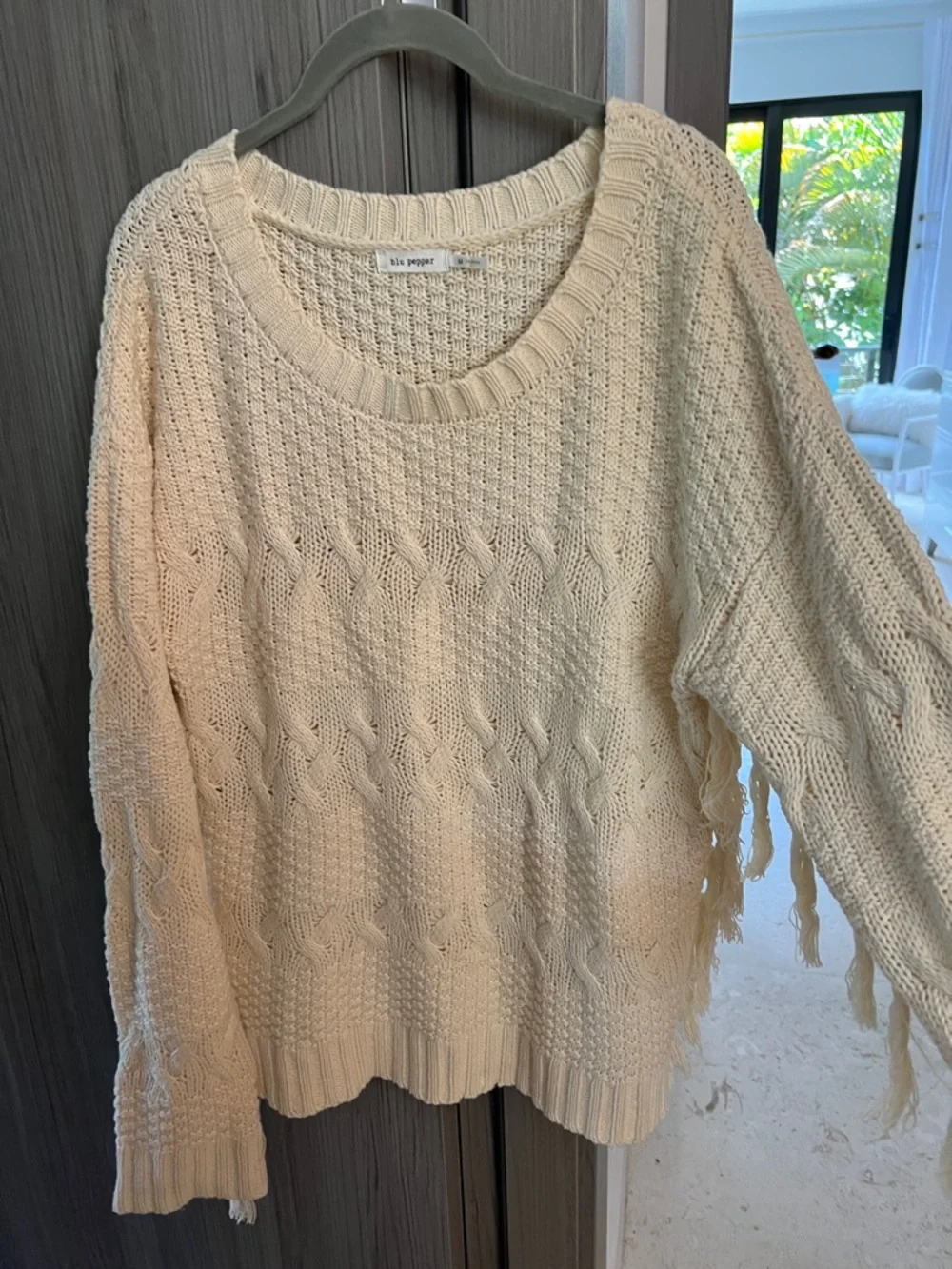 NEW! Anthropologie BLU PEPPER fringed sleeve ivory relaxed fit beach sweater M - Picture 4 of 9